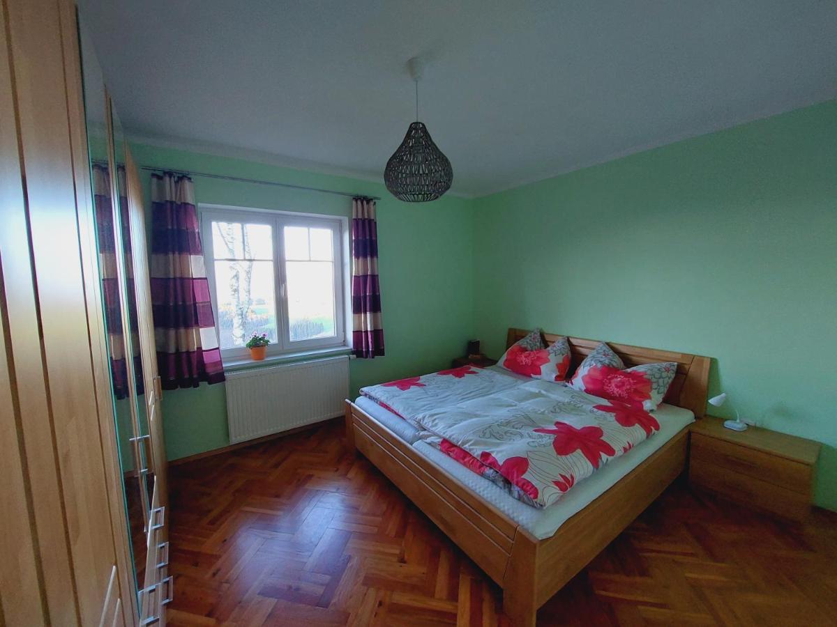 שטיינקירשן אם פורסט Ferienwohnung Lucy Am Lonitzberg מראה חיצוני תמונה