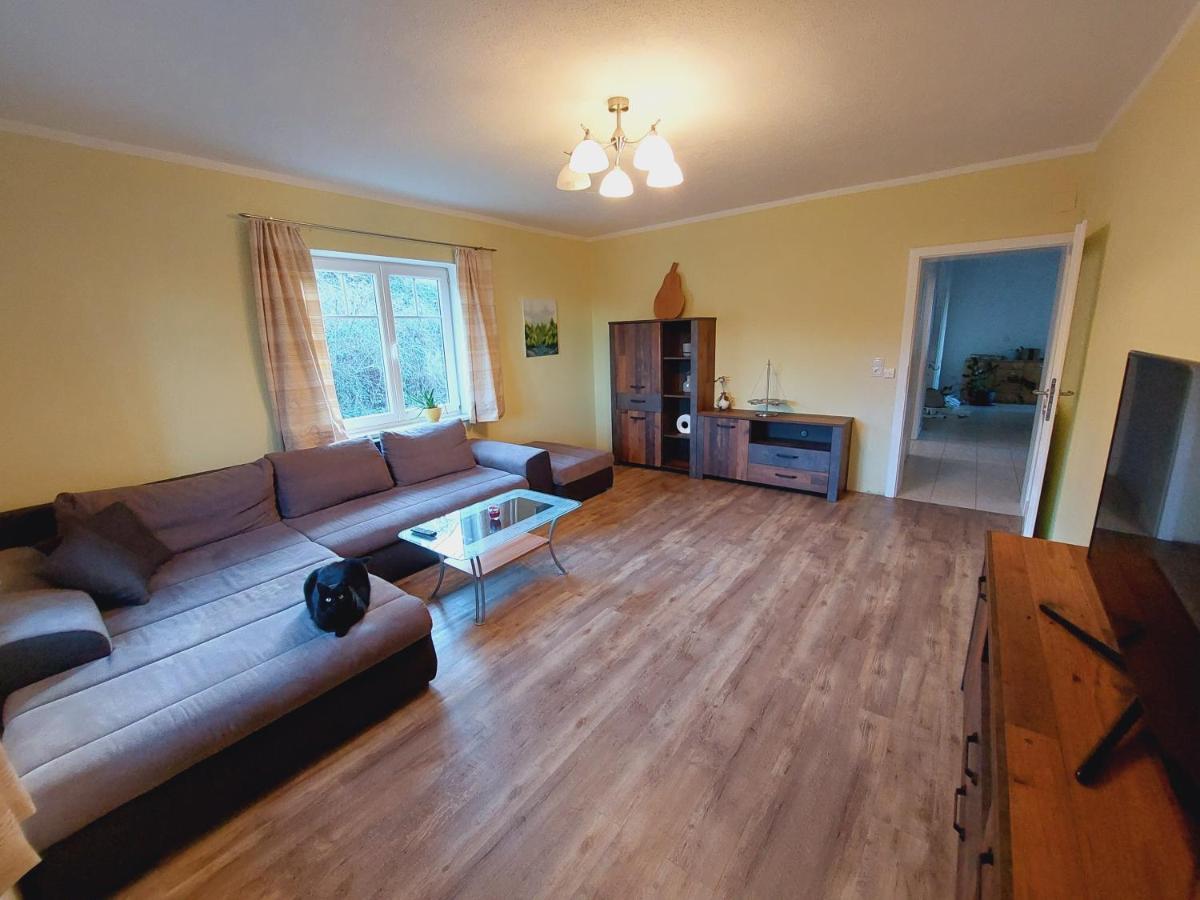 שטיינקירשן אם פורסט Ferienwohnung Lucy Am Lonitzberg מראה חיצוני תמונה